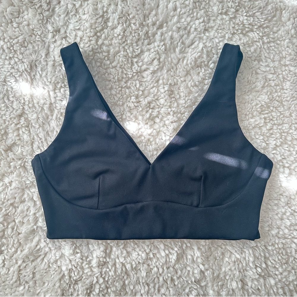 victoria’s secret cutout sports bra